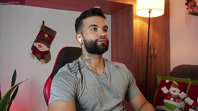 MarkHazze online show from November 29, 2025, 11:30 pm