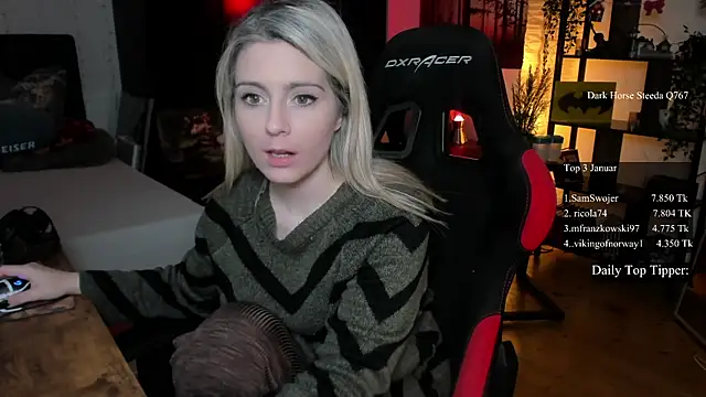 Lisaonthemoon online show from January 30, 2025, 7:15 pm