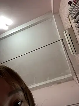 Linh diudang online show from March 16, 2025, 2:43 am