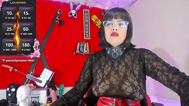 jena derboo online show from November 7, 2025, 10:26 am