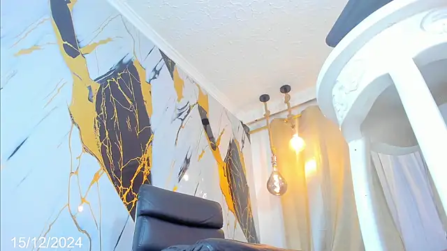 Snapshot of Brianna_Stars chatting on December 15, 2024, 8:25 pm Brianna Stars online show from December 15, 2024, 8:25 pm