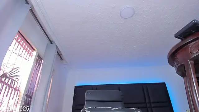 Snapshot of Brianna_Stars chatting on January 9, 2025, 9:16 pm Brianna Stars online show from January 9, 2025, 9:16 pm