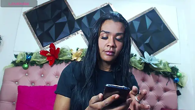 andrea safeira doll online show from December 10, 2024, 7:32 pm