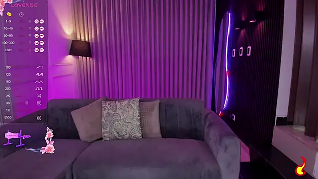 Leah Grey online show from January 30, 2025, 11:33 am