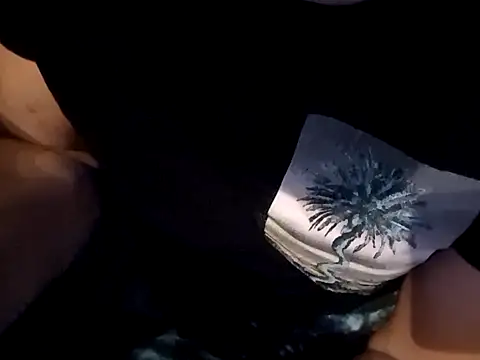 Dogz n daugthers online show from December 19, 2024, 9:28 pm