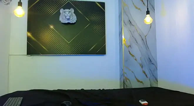 Cloeandtyfanny online show from April 5, 2026, 1:08 pm