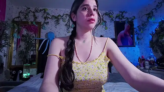 Elizabeth77  online show from March 17, 2025, 10:27 am