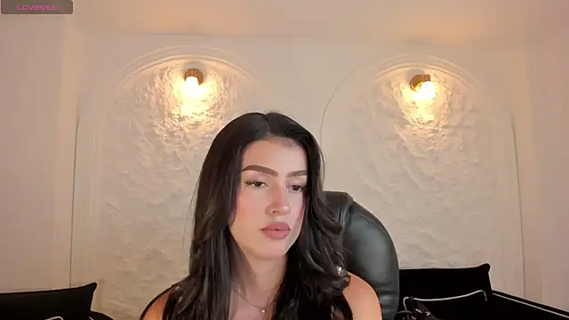 PaulinaSantos  online show from October 3, 2025, 7:22 pm