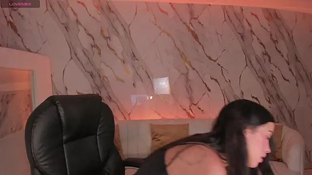 PaulinaSantos  online show from October 10, 2025, 7:57 pm