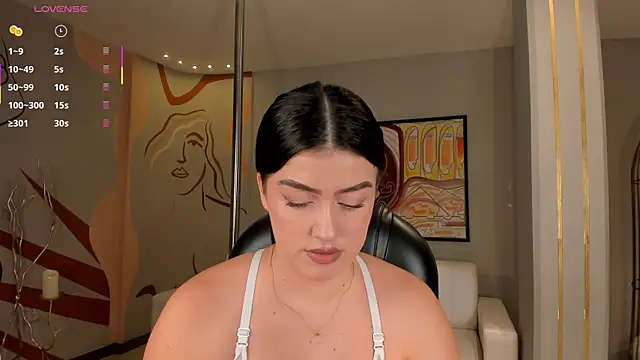 PaulinaSantos  online show from July 9, 2026, 7:51 pm