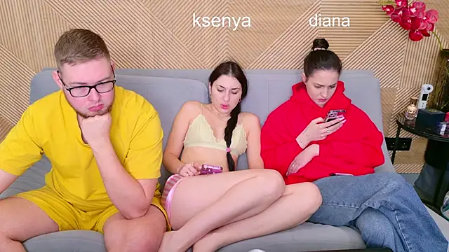 Ksenny online show from March 26, 2026, 5:35 am