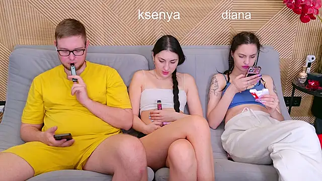 Ksenny online show from April 20, 2026, 5:54 am