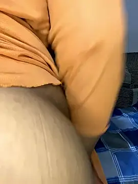 Amandious online show from April 16, 2026, 4:13 am