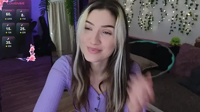 monikavenom online show from September 30, 2025, 1:54 am