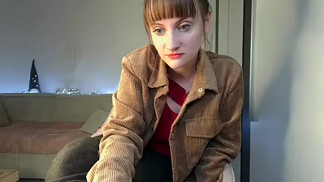 victoirenextdoor online show from December 15, 2024, 5:10 pm