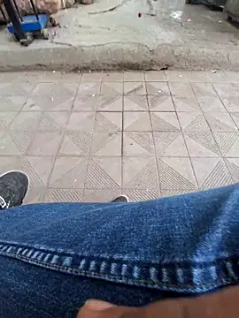 Snapshot of Exhibitionist1508 chatting on January 15, 2026, 5:34 am Exhibitionist1508 online show from January 15, 2026, 5:34 am