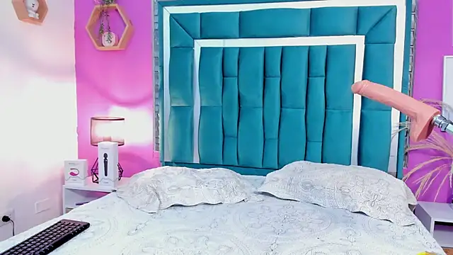 LORENSCOLLINS online show from January 17, 2025, 10:23 pm