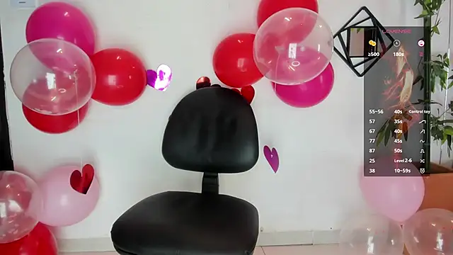 Maximo   online show from February 15, 2025, 2:37 am