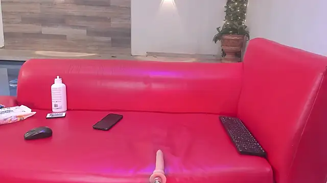 Maximo   online show from October 2, 2025, 9:11 pm