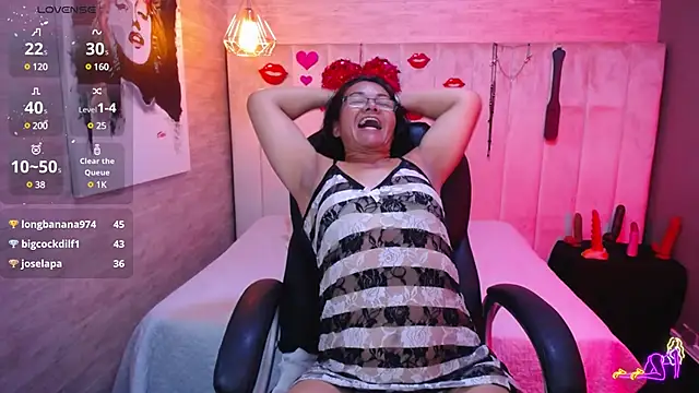 MaturePure online show from February 9, 2025, 3:01 pm