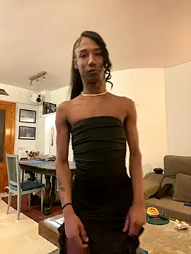 tamarabigass1 online show from December 4, 2025, 8:28 pm