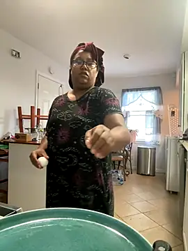 ebonyred online show from October 25, 2025, 1:29 pm