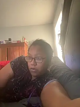 ebonyred online show from November 30, 2025, 3:05 pm