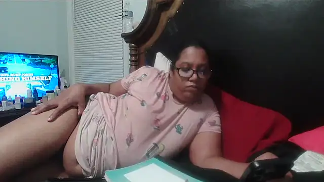 ebonyred online show from February 11, 2026, 12:26 am