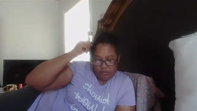 Snapshot of ebonyred chatting on April 24, 2026, 2:41 pm ebonyred online show from April 24, 2026, 2:41 pm