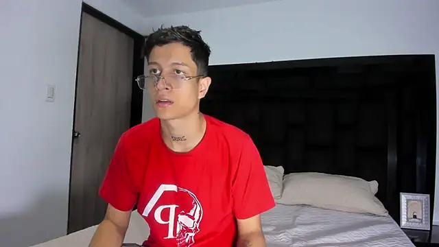 AgarEvans online show from January 8, 2025, 4:44 am