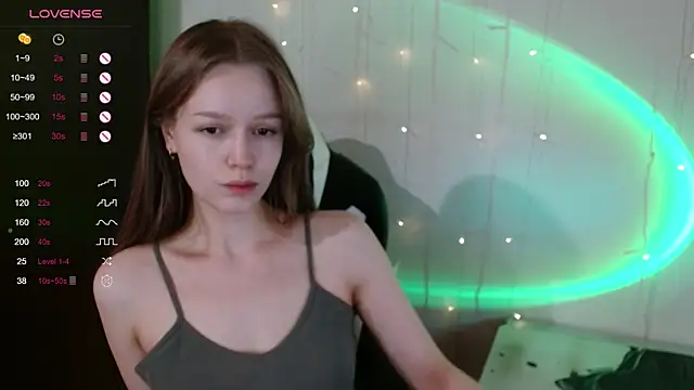 amelia sweeti online show from November 1, 2025, 9:06 pm