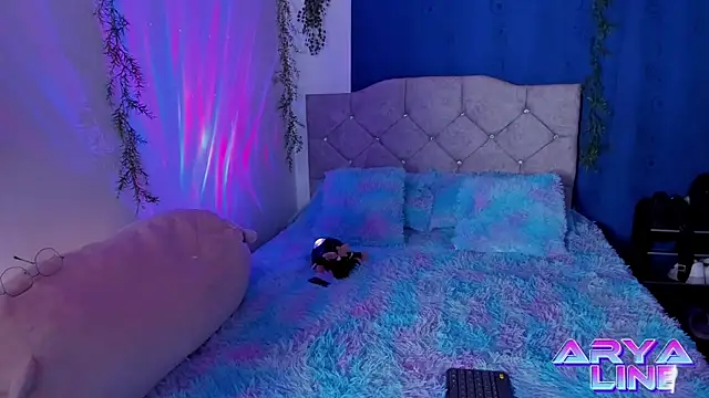 arysUwU online show from March 15, 2025, 3:18 am