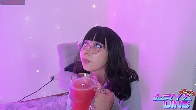 arysUwU online show from June 11, 2026, 3:04 am