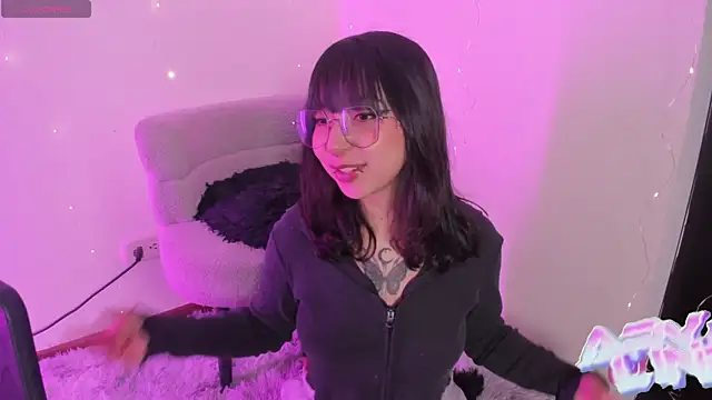 arysUwU online show from July 8, 2026, 3:00 am