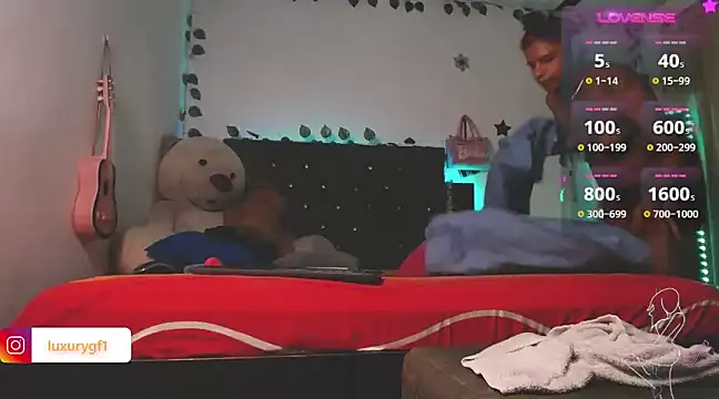 Pocahontaslovex online show from December 20, 2024, 12:05 pm