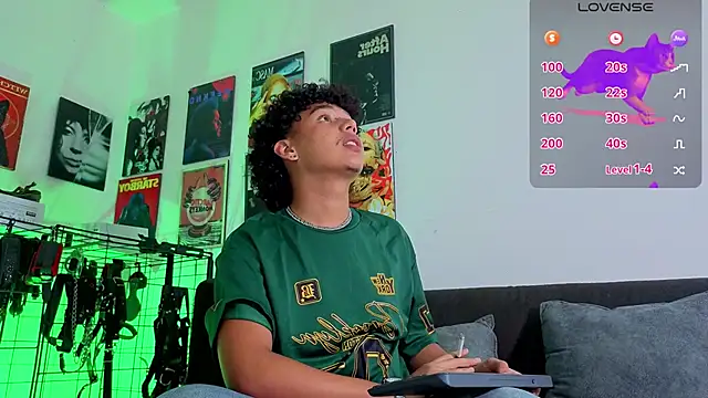 Snapshot of GaelOconner chatting on October 22, 2025, 3:18 am GaelOconner online show from October 22, 2025, 3:18 am