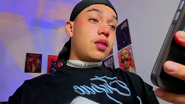 Snapshot of GaelOconner chatting on November 5, 2025, 1:27 am GaelOconner online show from November 5, 2025, 1:27 am