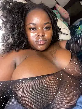 Snapshot of Honeycoco0211 chatting on February 17, 2025, 5:21 pm Honeycoco0211 online show from February 17, 2025, 5:21 pm