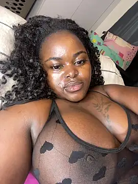 Snapshot of Honeycoco0211 chatting on February 20, 2025, 4:07 am Honeycoco0211 online show from February 20, 2025, 4:07 am