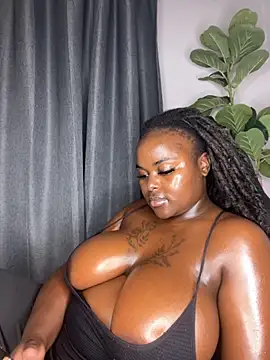 Snapshot of Honeycoco0211 chatting on September 8, 2025, 6:18 pm Honeycoco0211 online show from September 8, 2025, 6:18 pm