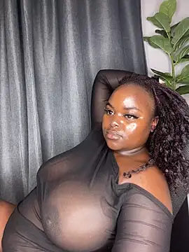 Snapshot of Honeycoco0211 chatting on October 2, 2025, 7:54 pm Honeycoco0211 online show from October 2, 2025, 7:54 pm