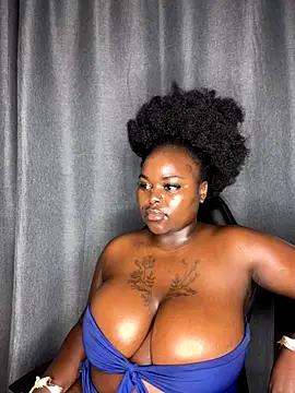 Honeycoco0211 online show from December 15, 2025, 3:22 am