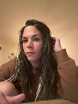 Snapshot of Lady_Knaller chatting on April 23, 2026, 7:38 pm Lady Knaller online show from April 23, 2026, 7:38 pm