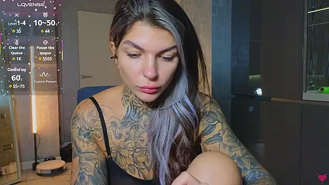 tattooedBabyy online show from March 4, 2025, 12:55 pm