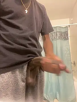 chocolatemeatstick25 online show from February 20, 2025, 2:46 pm