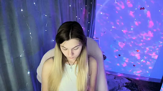 Sweet me  online show from November 20, 2025, 1:22 pm