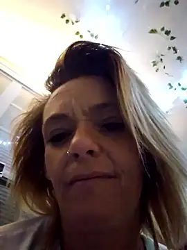 Dixiefaye Pika online show from April 21, 2026, 1:42 am