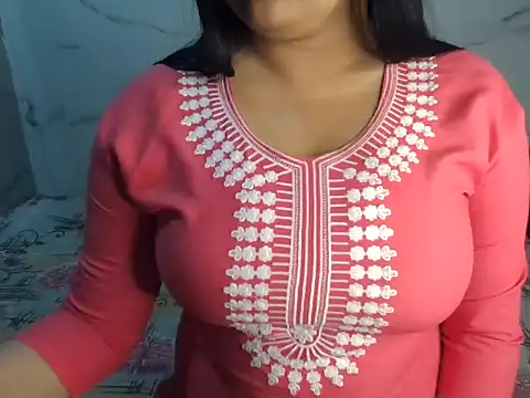 Trezza online show from April 21, 2026, 7:17 pm