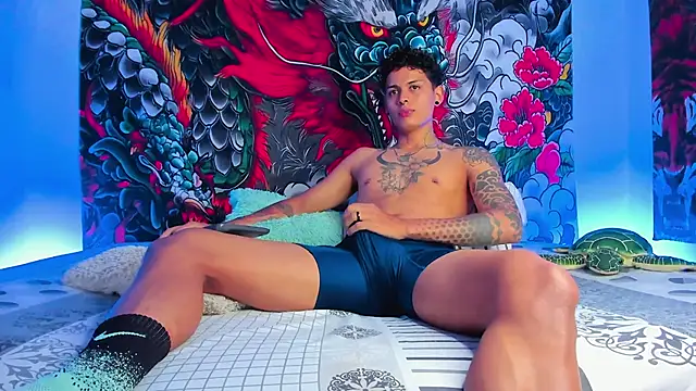 Maxi Gray online show from October 5, 2025, 1:04 am