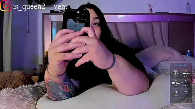 Snapshot of Venus_queenn chatting on September 23, 2025, 4:54 pm Venus queenn online show from September 23, 2025, 4:54 pm